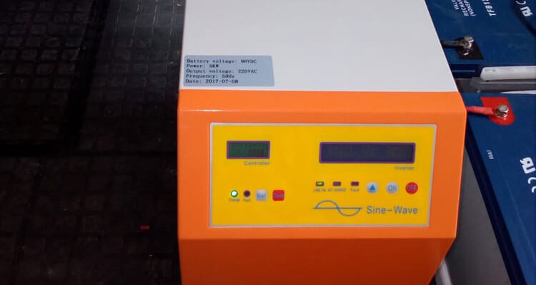 5KW hybrid solar inverter