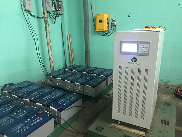 Three phase off grid 20kw solar inverter with IGBT-55